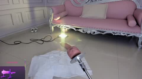 TINY  online show from February 7, 2025, 12:42 am