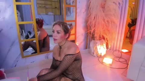 TINY  online show from February 18, 2025, 9:53 pm