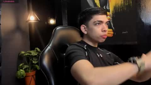 Snapshot of eryonbradley chatting on October 30, 2025, 11:11 am Eryon online show from October 30, 2025, 11:11 am