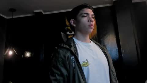 Snapshot of eryonbradley chatting on November 3, 2025, 11:11 am Eryon online show from November 3, 2025, 11:11 am