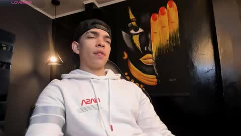 Snapshot of eryonbradley chatting on November 10, 2025, 11:20 am Eryon online show from November 10, 2025, 11:20 am