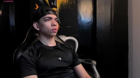 Snapshot of eryonbradley chatting on December 2, 2025, 11:15 am Eryon online show from December 2, 2025, 11:15 am