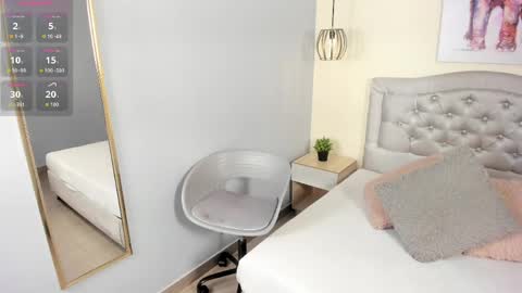 Escarlet online show from April 7, 2026, 11:43 am