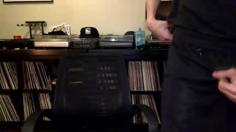 esdee420 online show from February 23, 2026, 1:36 am