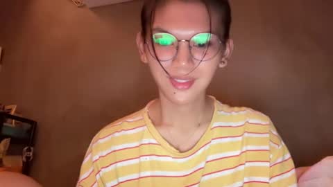 Chelliane online show from March 19, 2026, 1:20 am