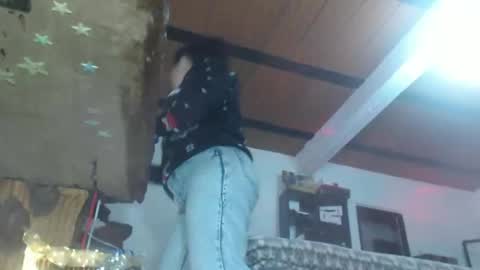 Eskela911 online show from December 9, 2024, 1:07 am