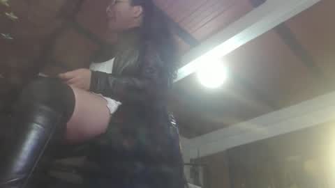 Eskela911 online show from January 4, 2025, 11:59 pm