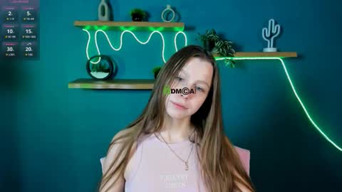 esme_moore_ online show from November 23, 2025, 9:42 am