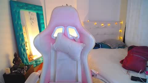 Esmeralda online show from January 26, 2025, 7:52 pm