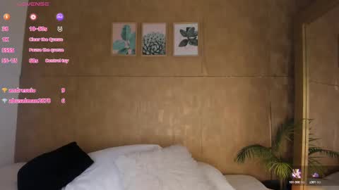 Snapshot of esmeralda__g chatting on March 9, 2025, 7:48 pm Esmeralda G online show from March 9, 2025, 7:48 pm