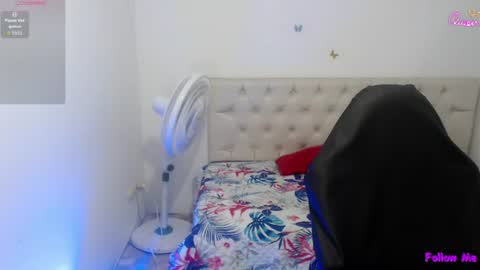 Snapshot of esmeralda_collins__ chatting on June 22, 2026, 7:00 pm ESMERALDA online show from June 22, 2026, 7:00 pm