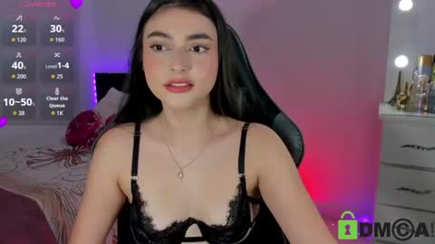 Esmeralda online show from June 12, 2026, 12:26 pm
