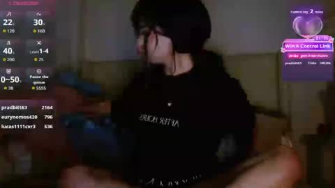 Snapshot of esoterickitten777 chatting on July 14, 2026, 10:21 am axe online show from July 14, 2026, 10:21 am