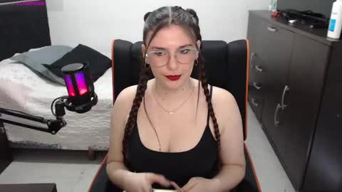 Xbebetax online show from March 23, 2026, 8:02 pm