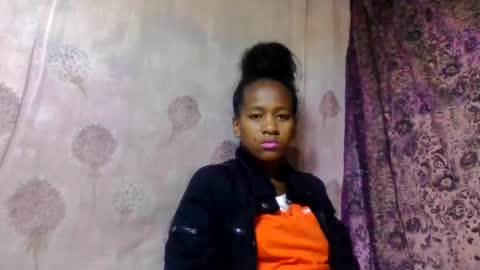 estancelee online show from July 13, 2026, 10:51 am