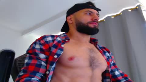 Snapshot of esteban7984068 chatting on October 11, 2025, 2:59 pm esteban online show from October 11, 2025, 2:59 pm