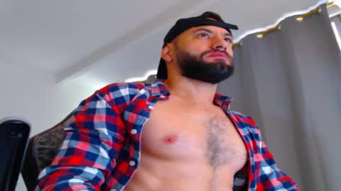 Snapshot of esteban7984068 chatting on November 24, 2025, 1:00 pm esteban online show from November 24, 2025, 1:00 pm