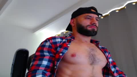 Snapshot of esteban7984068 chatting on December 4, 2025, 6:49 pm esteban online show from December 4, 2025, 6:49 pm