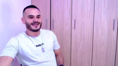 Esteban Fernandez online show from January 30, 2025, 2:04 pm