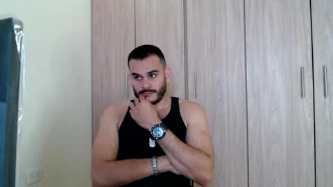 Esteban Fernandez online show from February 5, 2025, 1:54 pm