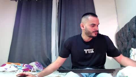 Esteban Fernandez online show from February 19, 2025, 2:12 am