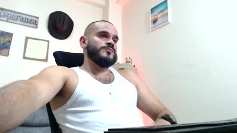 Esteban Fernandez online show from May 22, 2026, 7:30 pm