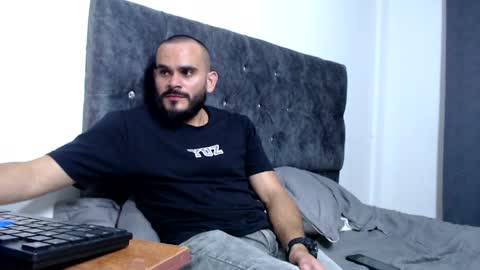 Esteban Fernandez online show from May 26, 2026, 3:30 pm