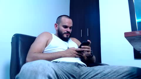 Esteban Fernandez online show from May 28, 2026, 2:53 am