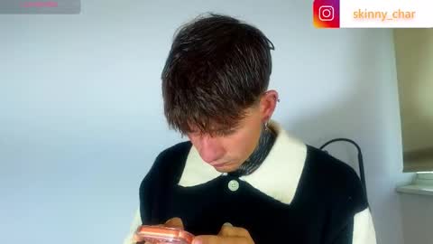 Esteban independent model online show from October 22, 2025, 11:21 am