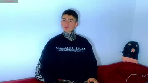 Snapshot of estebanchar_ chatting on April 23, 2026, 9:28 pm Esteban independent model online show from April 23, 2026, 9:28 pm
