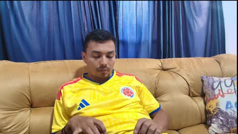 Esteban online show from March 29, 2026, 9:37 pm