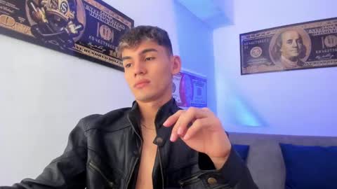 Esteban online show from December 11, 2024, 12:02 pm