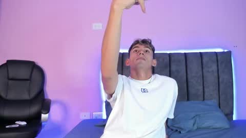 Esteban online show from December 20, 2024, 12:27 pm