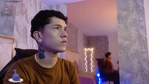 estefan_tay online show from February 13, 2026, 7:21 pm