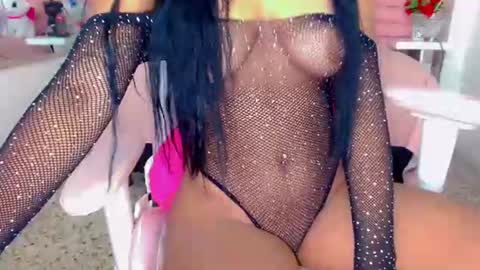 estefany_squirt online show from July 10, 2026, 4:28 am