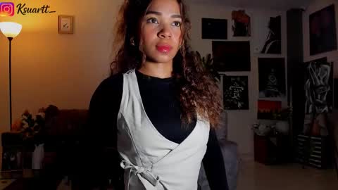 estefy_arroyo1 online show from February 24, 2026, 4:43 am