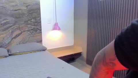 Stefy online show from March 1, 2025, 4:04 am