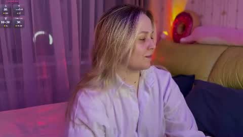 Estella online show from June 28, 2026, 5:30 pm