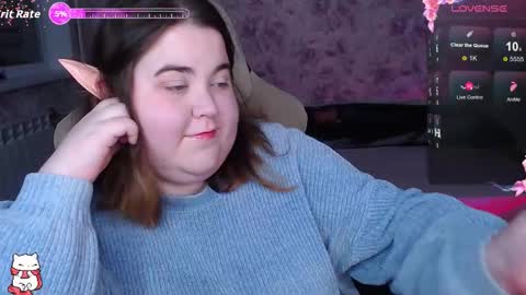 estelle_hicks online show from October 4, 2025, 6:39 pm