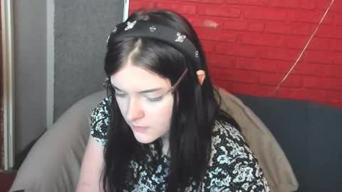 Ester  online show from April 11, 2026, 3:49 pm