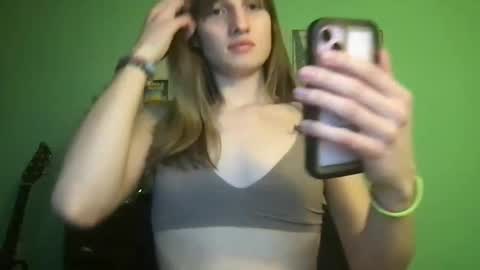 Snapshot of esthergreyplus chatting on January 25, 2025, 2:15 am Esther Grey online show from January 25, 2025, 2:15 am