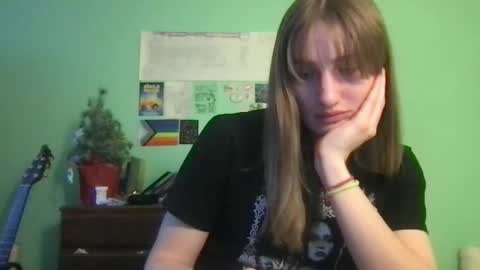 Snapshot of esthergreyplus chatting on January 27, 2025, 8:28 pm Esther Grey online show from January 27, 2025, 8:28 pm