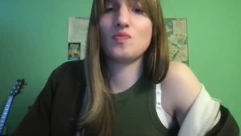 Snapshot of esthergreyplus chatting on February 10, 2025, 9:58 pm Esther Grey online show from February 10, 2025, 9:58 pm