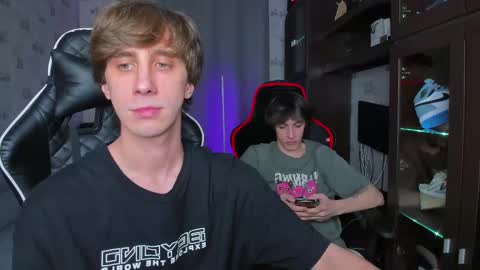 LOUIS online show from February 20, 2025, 7:19 pm