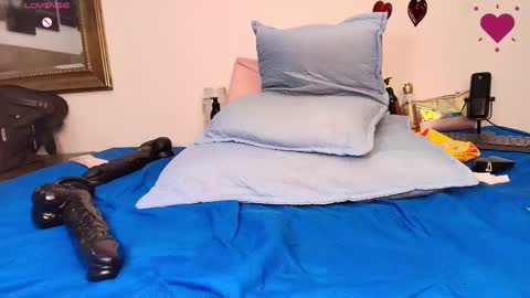 Estrella online show from March 5, 2025, 6:01 pm