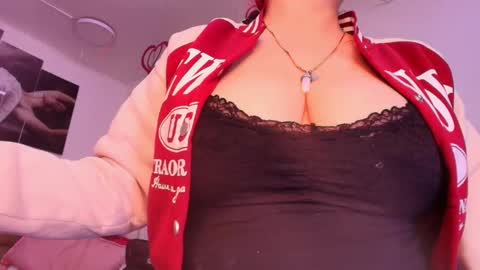 Estrella online show from March 8, 2025, 11:58 am