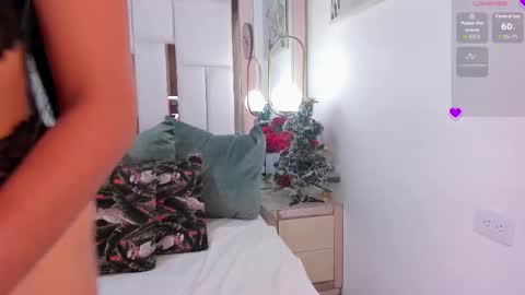 Snapshot of estrellanoctis chatting on December 2, 2025, 3:56 am Estrella online show from December 2, 2025, 3:56 am