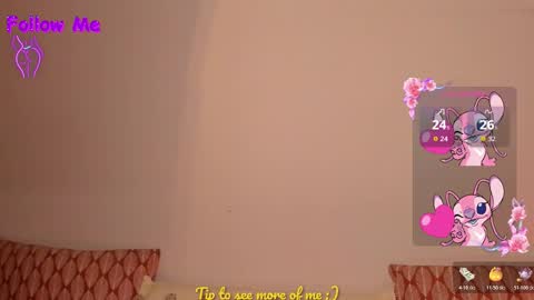 Snapshot of esty_siela chatting on October 22, 2025, 5:45 pm lets get to know each other better in pm  online show from October 22, 2025, 5:45 pm