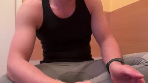 Tom online show from September 26, 2025, 11:20 pm