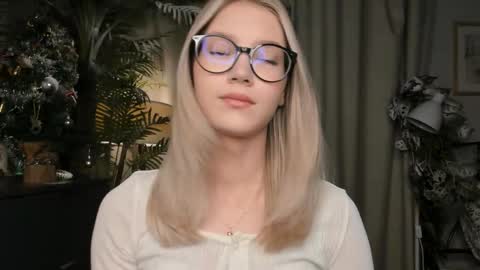 Natalie online show from January 9, 2026, 5:43 am